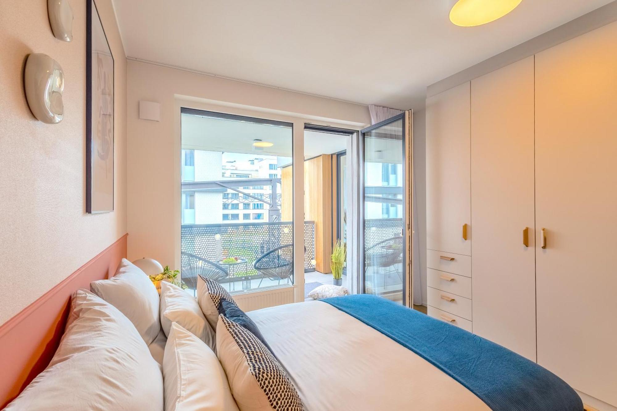 Design Apartment - Balcony, Free Parking, Yoga, 10 Mins To Center, By Gravity 布拉格 外观 照片