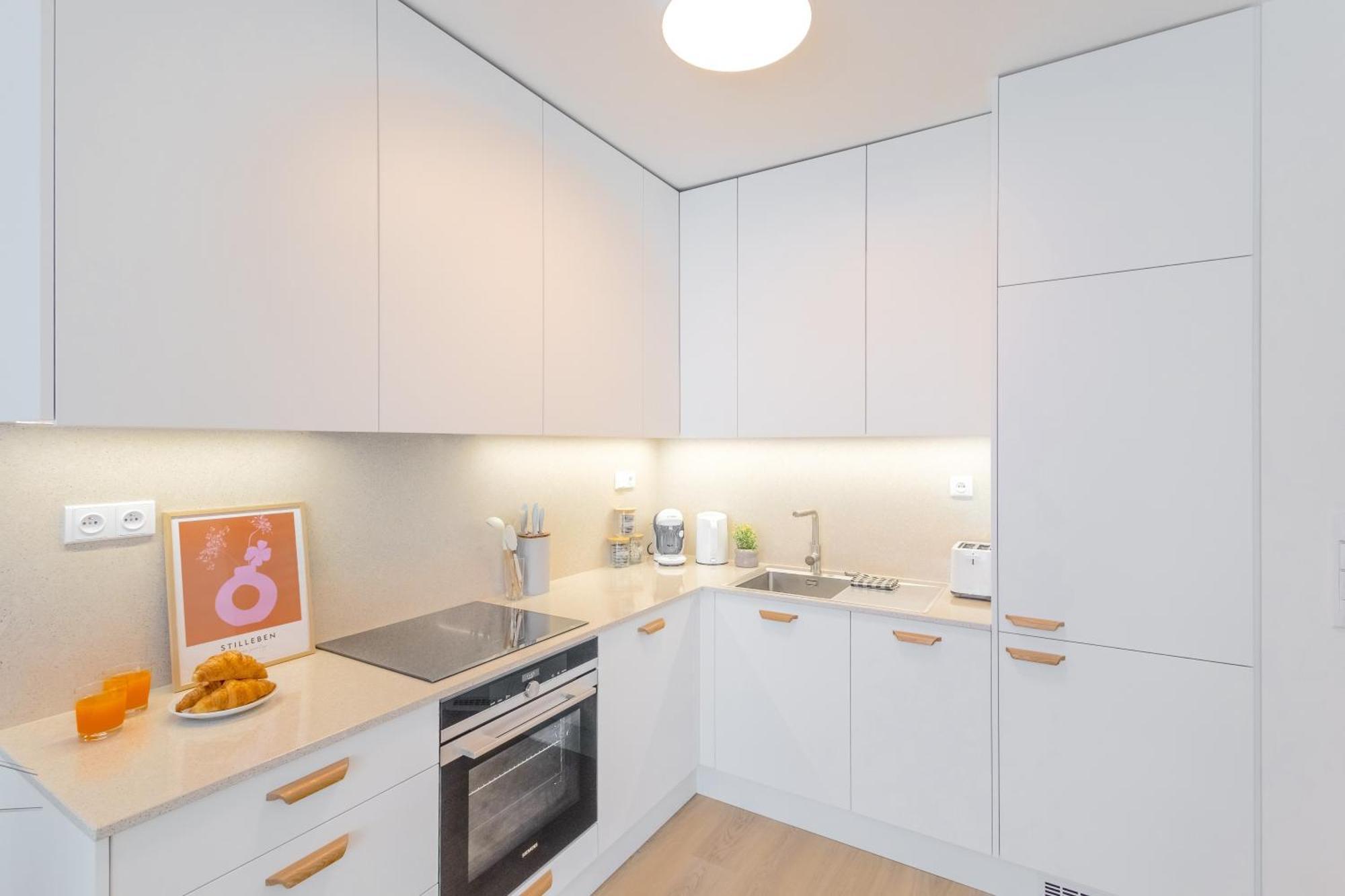 Design Apartment - Balcony, Free Parking, Yoga, 10 Mins To Center, By Gravity 布拉格 外观 照片
